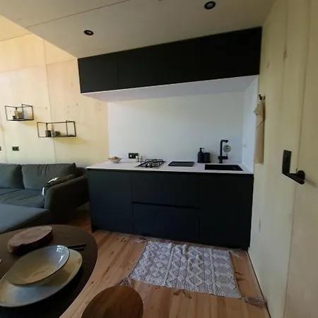Apartament Experience Insolite - La Tiny De Perrine Et Julien Gedinne