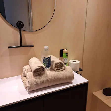 Experience Insolite - La Tiny De Perrine Et Julien Apartment