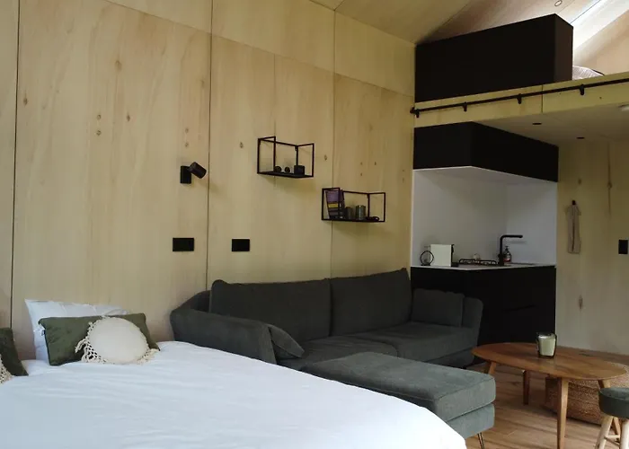 Experience Insolite - La Tiny De Perrine Et Julien *